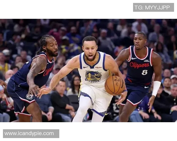 勇士与76人2021年对决回顾赛季精彩瞬间与球星表现分析